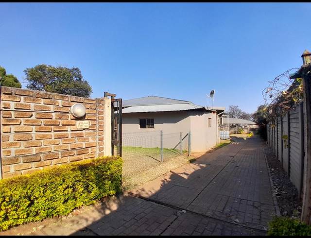 3 BEDROOM HOUSE FOR SALE IN VALHALLA